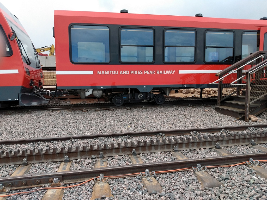 MPP  passenger car with interesting trucks